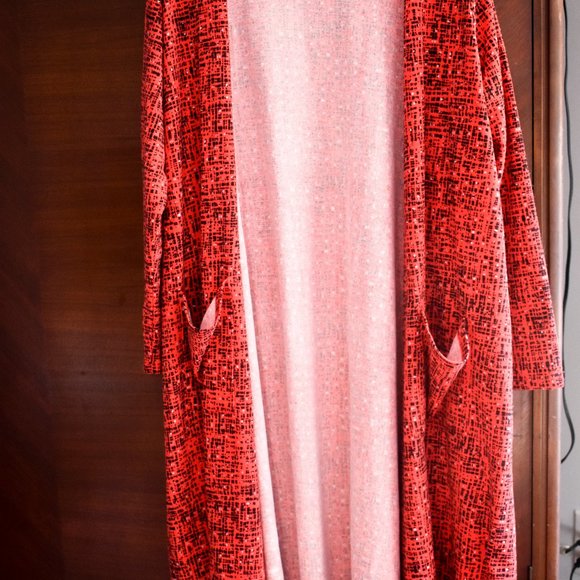 LuLaRoe Sarah - Picture 1 of 2